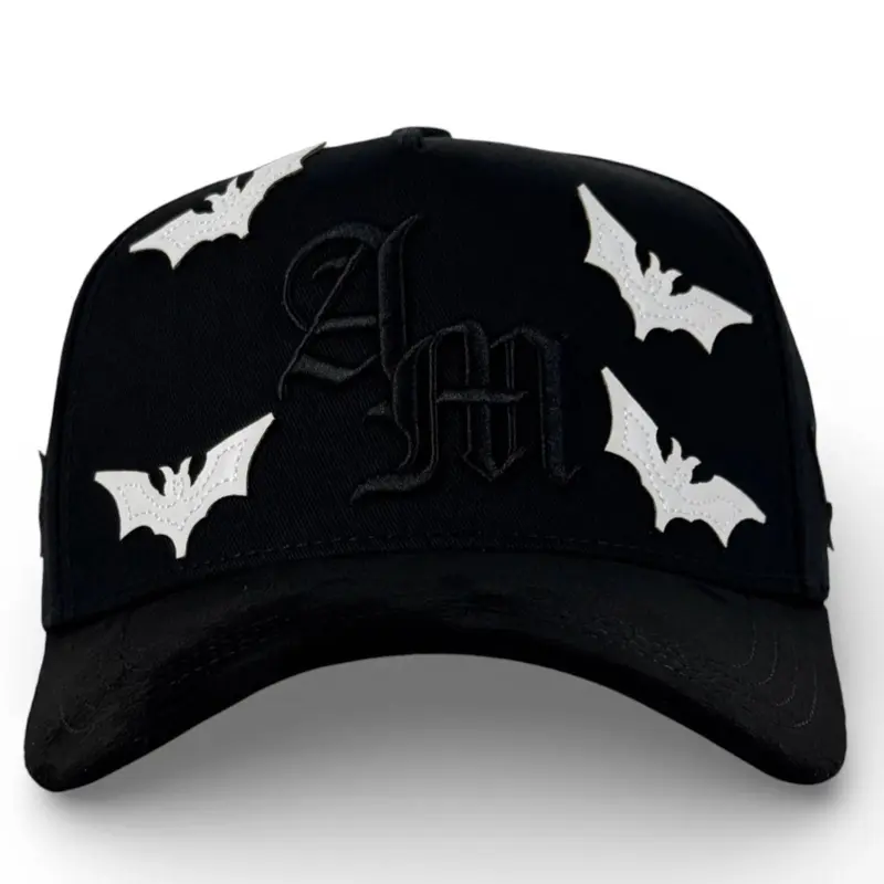 BAT CHROME BLACK/WHITE Original Gorra 100% with Unique Bat Design and Classic Black/White Contrast