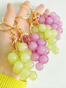 Resin Transparent Beaded Grape Pendant,Grape Keychains Bubble Jelly Grape Cluster Keychains,Decorative Accessories Fruit Grape Bag Chain Pendant Amethyst Grape Charms Schoolbag Decoration Backpack Keychain Gift, Keychain for bags