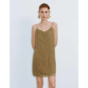 URBAN REVIVO Women's Basic Knee-Length Skinny Spaghetti-Strap V-Neck Sleeveless Cami Dress, Thin Stretch Polyester Shell Fabric, Skirt-Inspired Casual Clothes