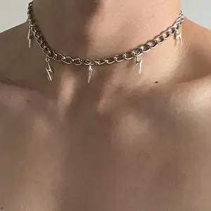 2counts/fashion Creative Punk Vintage Lightning Metal Necklace Pendant Pendant Short Necklace Decorative Accessories Holiday Party Gift Man Accessories