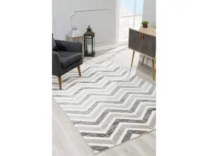 HomeRoots 394036 7 x 9 ft. Gray Distressed Chevron Area Rug