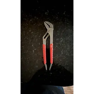48-22-6310 Milwaukee 10 in. Straight-Jaw Pliers with Comfort Grip