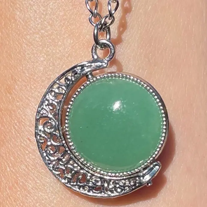 Double sided Reversible Necklace with Green Aventurine and Labradorite natural gemstones #handcrafted