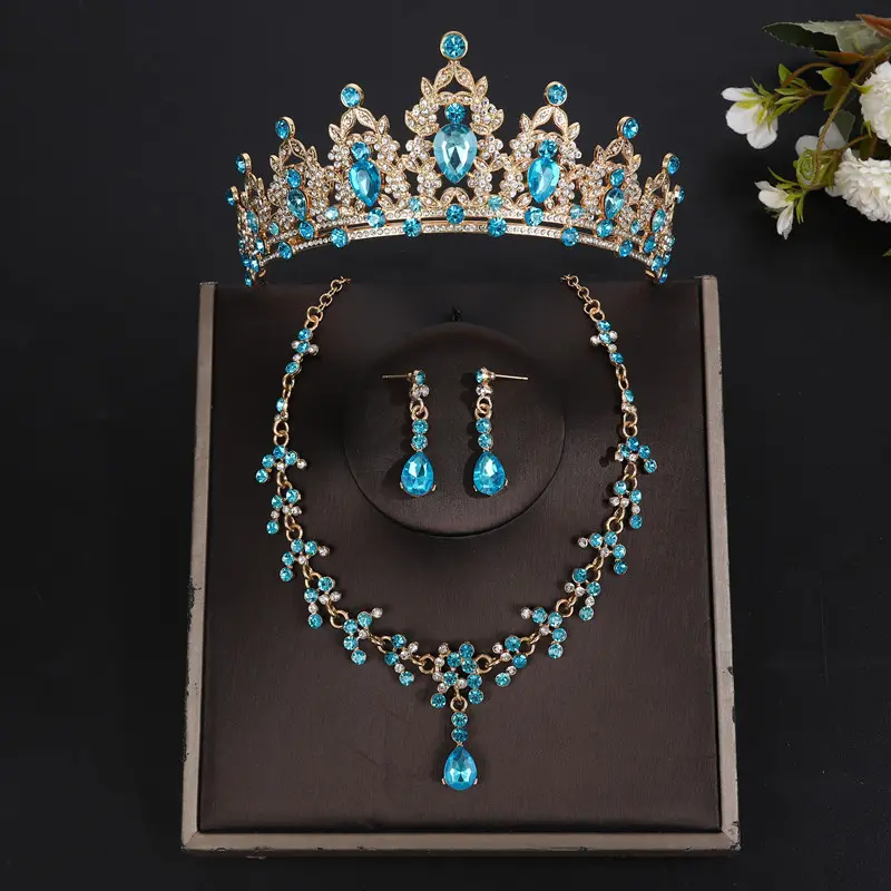 Hu Lan Crown Necklace Earrings Needle
