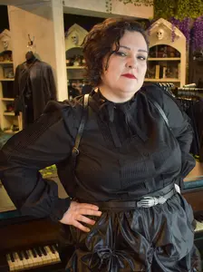Seance Victorian Hand Harness