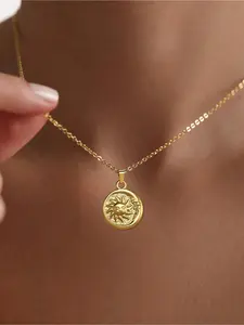 1pc Stainless Steel Necklace Minimalist Gold Necklace Sun and Moon Necklace Waterproof Collarbone Chain Jewelry Round Coin Pendant Necklace for Women Gifts