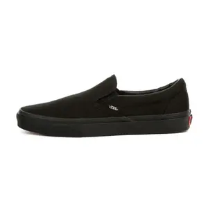 VANS Classic Slip On Suede Flat Shoes in Black with Comfortable Fit and Stylish Design