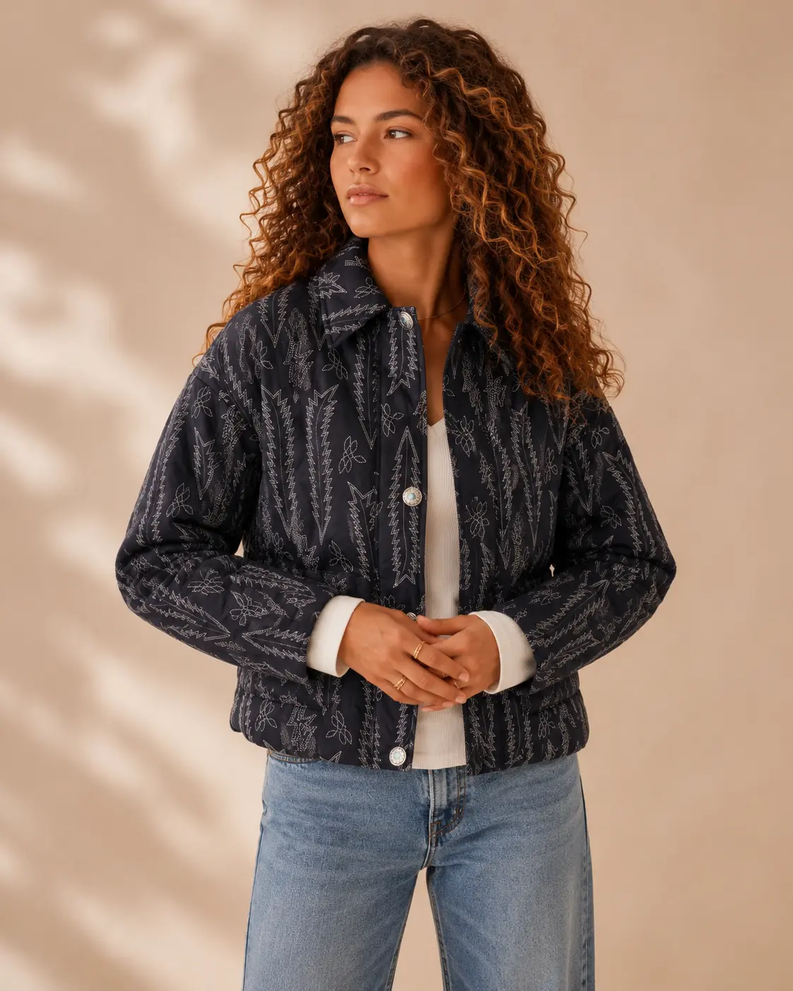 Women's Western Puffer Jacket with Scroll Embroidery, Plush Sherpa-Lined Cowgirl Outerwear Coat with Zip Pockets