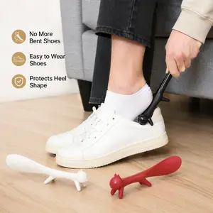 1 Piece, Cartoon Animal Shaped Shoe Horn, Curved Heel Fitting Design, Practical Shoe Wearing Tool for Daily Home Use