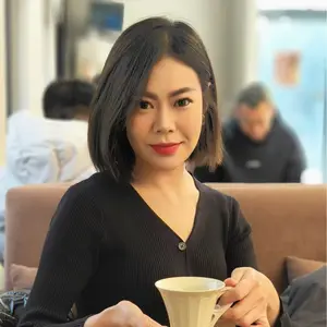 Cici Selected recommends contemporary cultural collectibles—in stock and shipped directly to the United States.