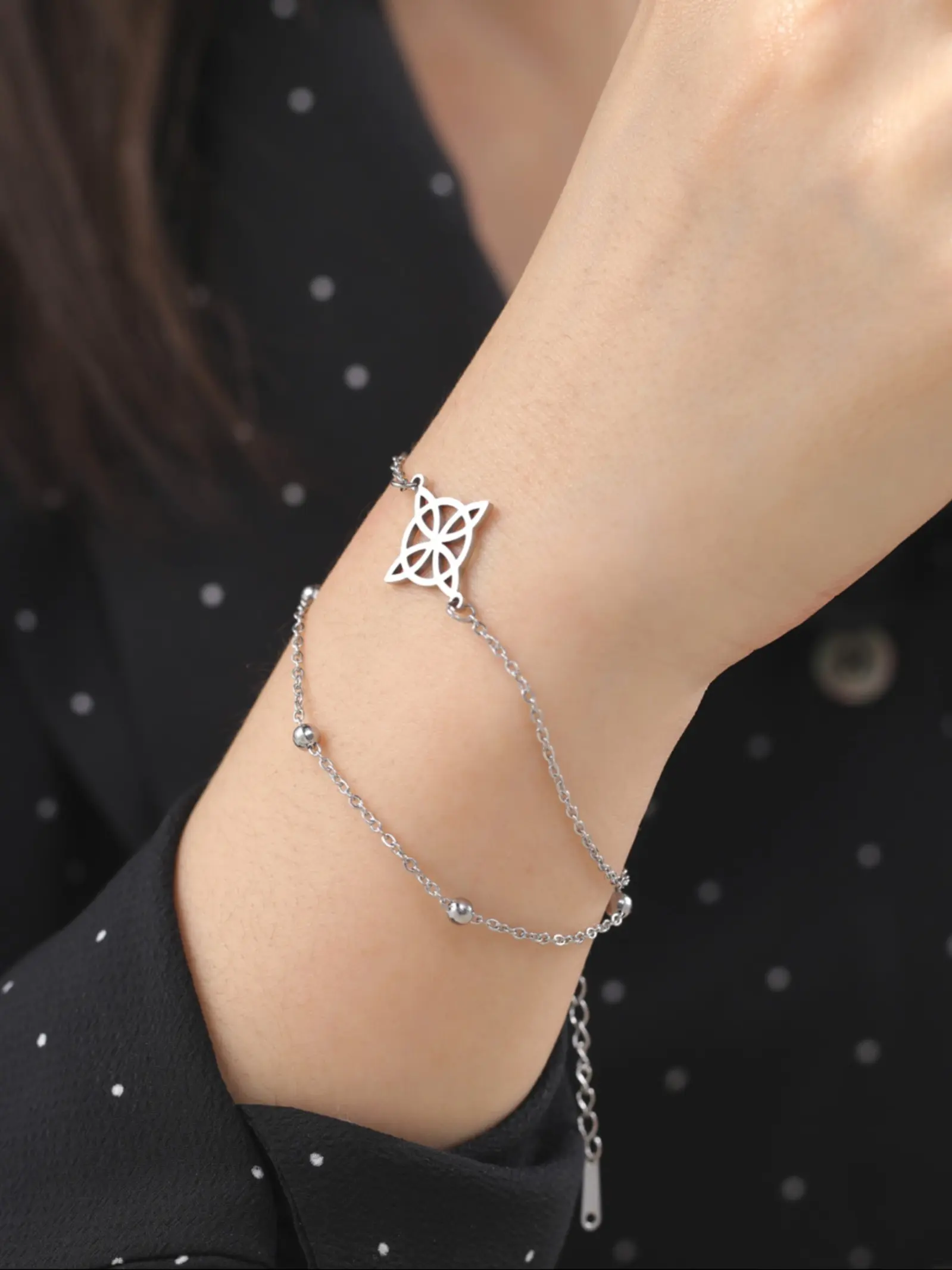 Elegant Stainless Steel Round Ball Witch Knot Bracelet Anklet, Adjustable Dual Layer Design, Perfect for Weddings and Parties, Fashion Accessory, Anklet Jewelry, Fashionable Jewelry
