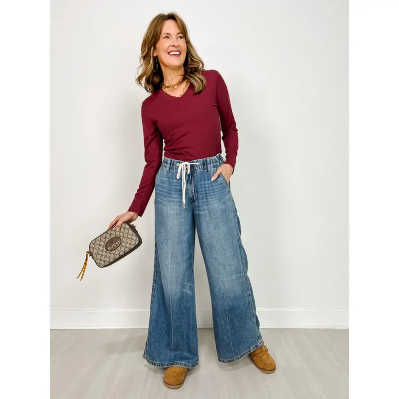 Judy Blue OFF DUTY High-Waist Featherlight Elastic Waistband Jeans