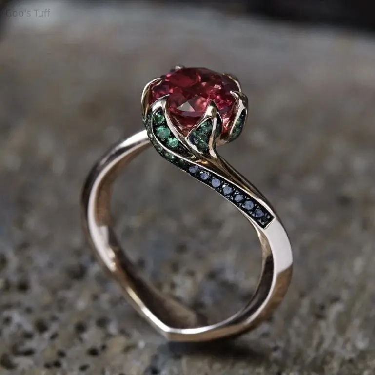 Women's Rose Gold-Plated Floral Band Ring, European-Sculpted Statement Jewelry with Red Cubic Zirconia Inlay, Elegant Accessory for Daily Dating Party Casual Wear