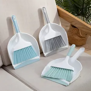 A must-have cleaning tool for home, this creative desktop broom and dustpan set is perfect for cleaning dirt from corners and narrow spaces Brush
