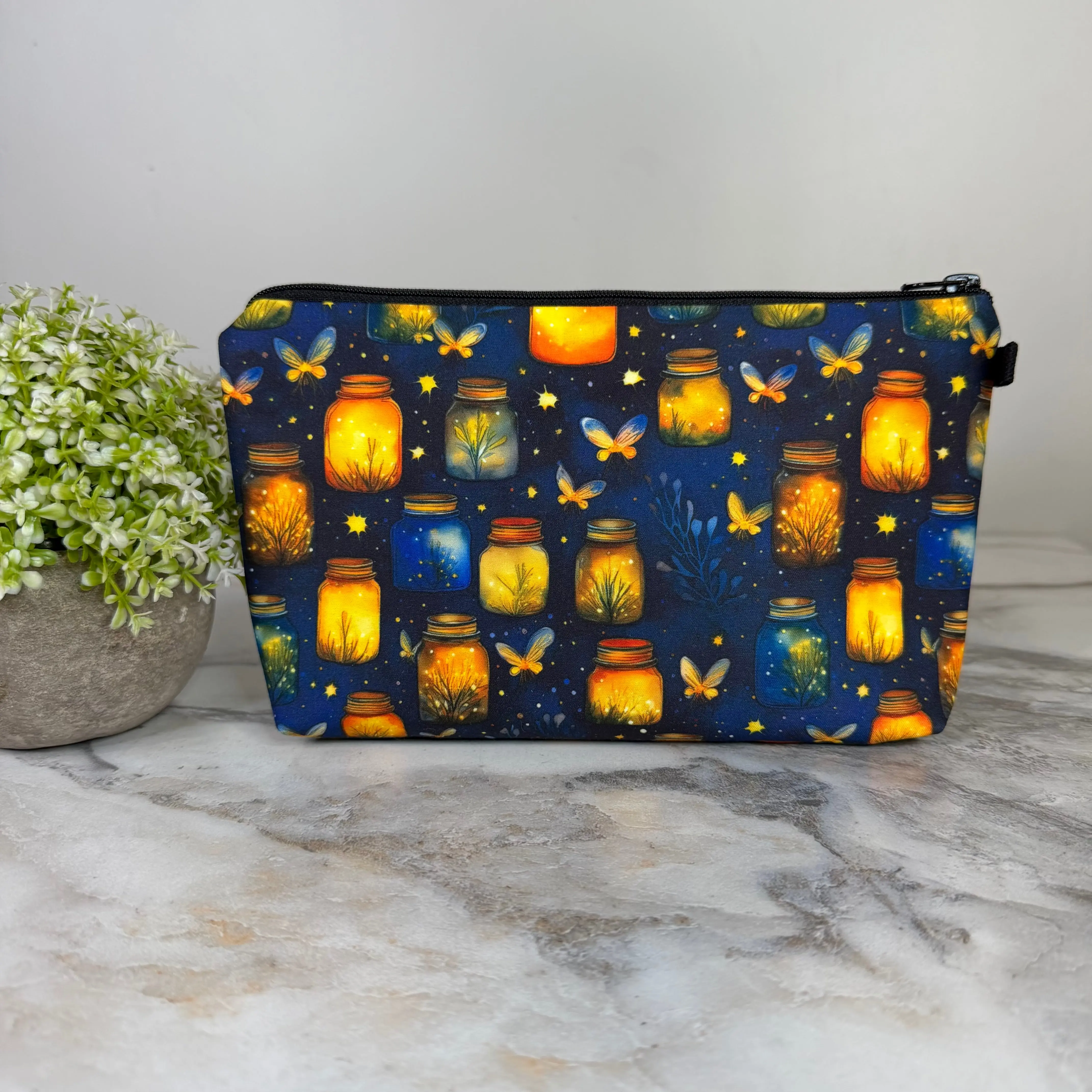 Lightning Bug Firefly Jars Makeup Organizer Pouch, Functional Travel Cosmetic Bag for Daily Use, Makeup Organizer Bag, Money, Easy Wiping, Lightweight, Travel Beauty Bag
