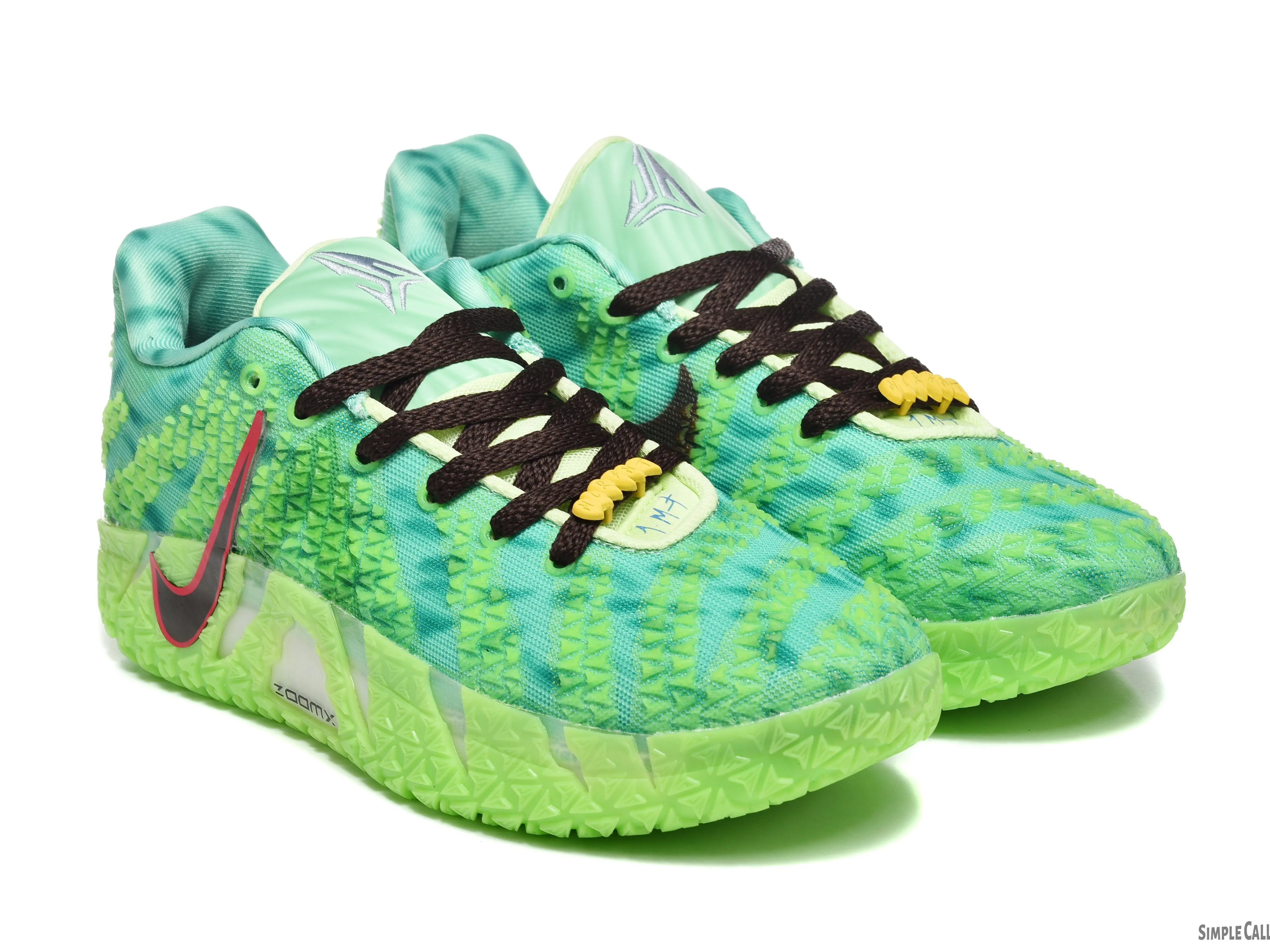 Bright Emerald Green Low-top Basketball Sneakers, bumpy embossed mesh upper, vivid green patterned anti-slip outsole. Ideal for indoor basketball contests, lively fresh street styling