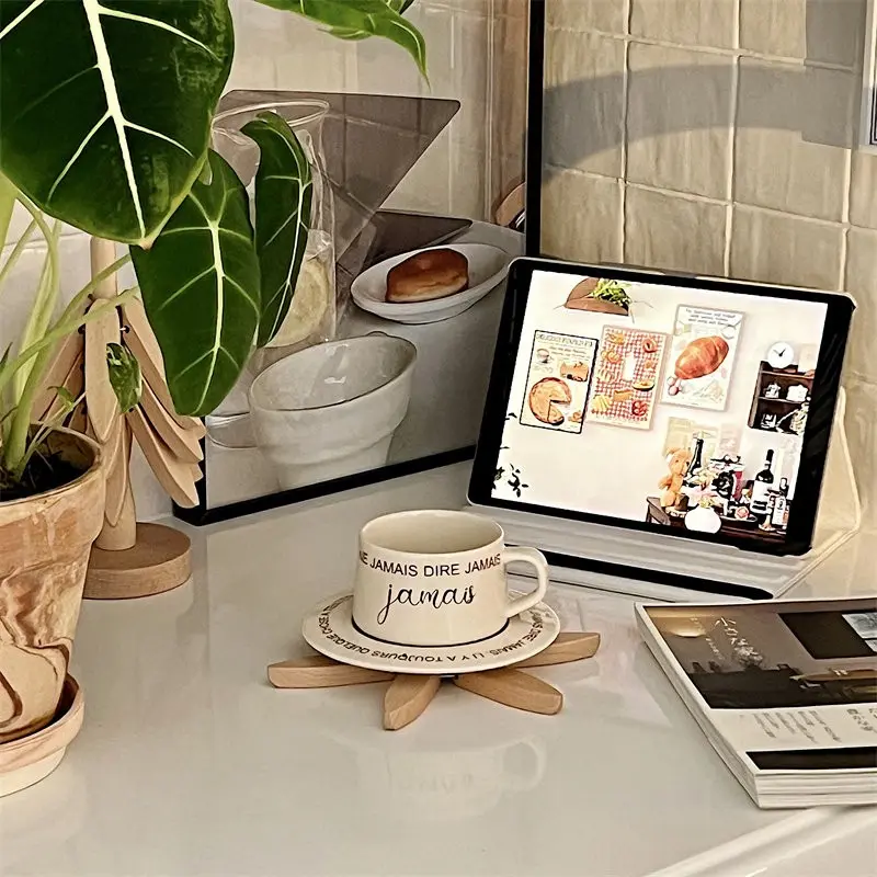 Tree-Shaped Bamboo Wood Tripod Coaster Set, Foldable Kitchen Pot Holder, Decorative Stand for Hot Dishes, Pots, Bowls, Teapots, Kitchenware, Wooden Coasters, Kitchen Coasters