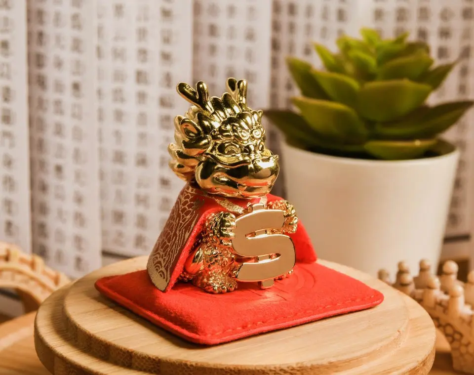 Dollar the Golden Dragon + Dollar Sign