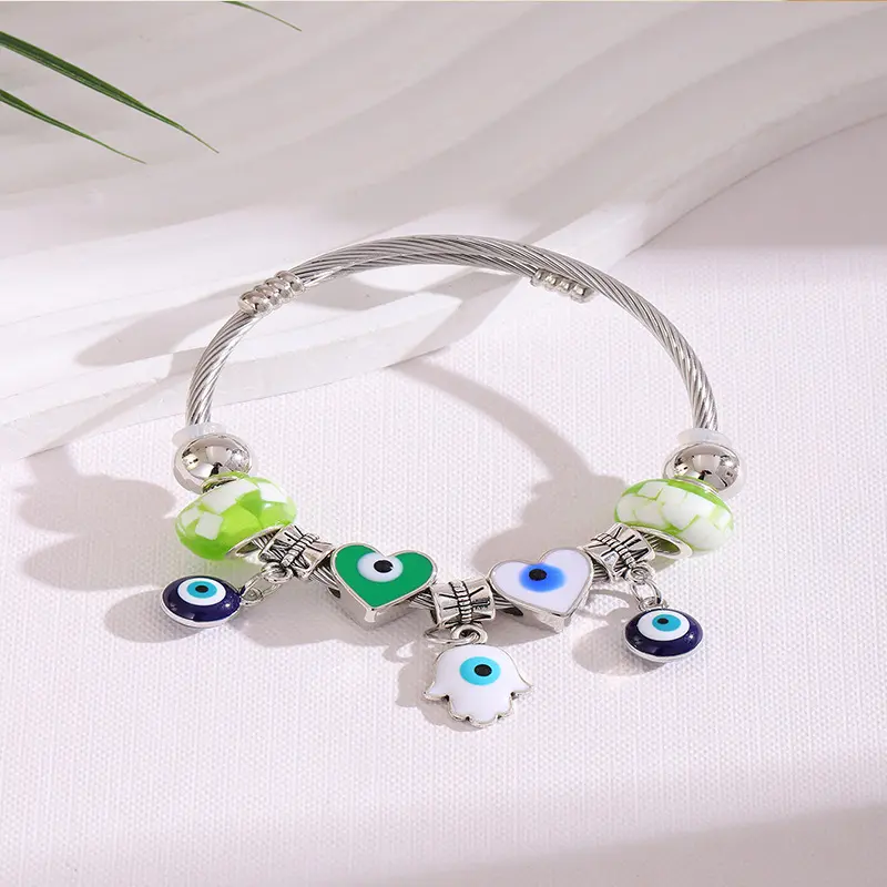 72 # YCB183 Devil's Eye Pendant