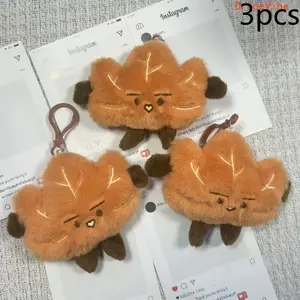 3pcs Cute Maple Leaf Plush Keychains, Backpack Hanging Ornaments, Creative Cultural Souvenir Gifts for Sports & Outdoor Enthusiasts, Keychain