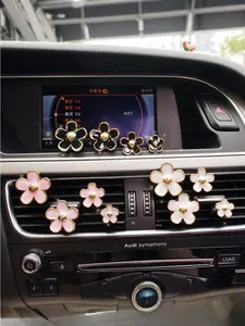 Car interior floral fragrance set (4 pieces), car air conditioning vent perfume clips