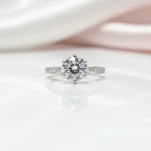 2.0 Ct Round Cut Diamond Option Maple Leaf Shape Engagement Ring