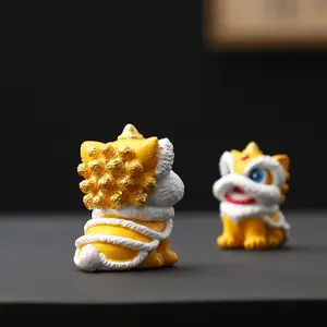 National style yellow festive lion dance small ornament high-end sense niche desktop decoration handicrafts creative birthday gift
