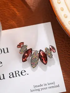New Anti-Slip Clasp Brooch High-End Women Luxury Unique Design Rhinestone Pin Accessory Jewelry, Elegant and Stylish Chest Flower