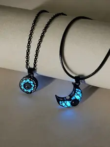 2pcs Glow-In-The-Dark Moon and Sun Pattern Projection Couple Necklace, Love You in 100 Languages, Stylish Women's Gift Jewelry