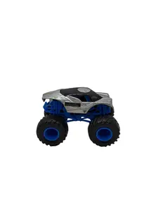 Monster Jam Alien Invasion Monster Truck Diecast silver