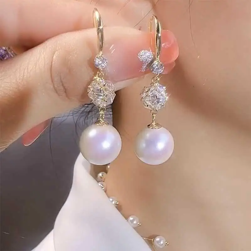 Women's Earrings Trendy Light Studs Fashionable Rhinestone Drop Earrings Long Elegant Niche Design Ear Jewelry HNAK05