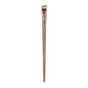 Flat Angled Brush – Precision Makeup Tool for Concealer, Brows & Perfect Winged Eyeliner