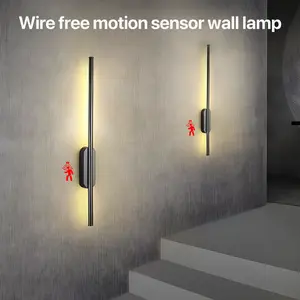 GLITGATE Battery Operated Wall Sconce Set of 2, Dimmable Battery Wall Sconce with Remote Control,3000K-6500K LED Wireless Wall Light for Bedroom,Living Room,  Black(2 Pack)