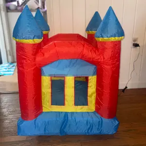 Miniture Inflatable Castle Display Model - Functioning Inflatable Castle Design with Functional Features