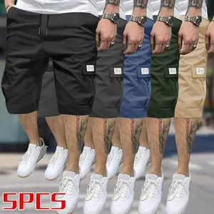 Men’s lightweight summer cargo shorts set featuring a multi-pocket design—stylish and versatile, suitable for everyday wear and outdoor activities.