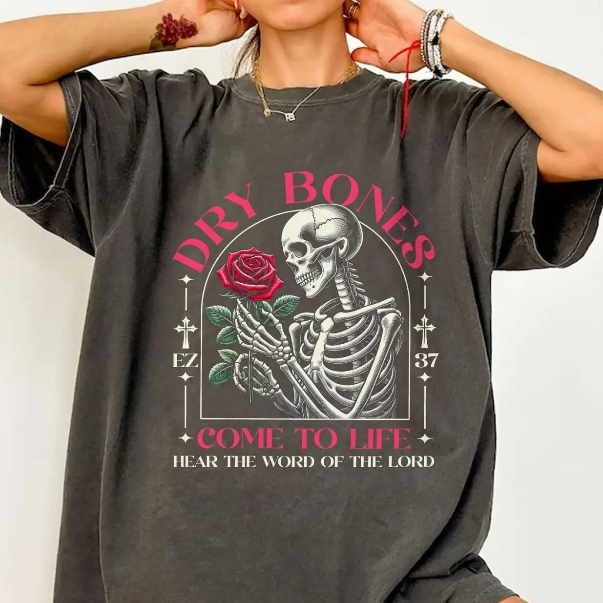 Comfort Colors Dry Bones Come Alive Shirt, Ezekiel 37 Bible Verse T-shirt, Skeleton Christian Tee, Religious Halloween Gift, Faith Based Shirts Unisex Womenswear Graphic Tops NC8