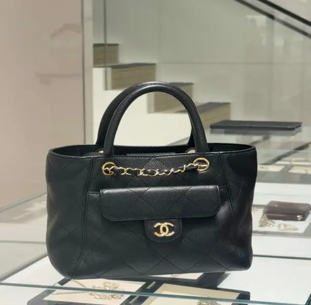 ‮ LENAHC  ‬Petite Shopping Tote PST Bag, Black Caviar Quilted Leather Gold‑Tone CC Logo Hardware Chain Top Handle Shoulder Tote Handbag