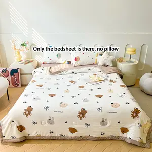 1 piece summer thin quilt with bear pattern, a soft and breathable quilt specially made for air conditioners. This summer cooling quilt is skin-friendly, soft, lightweight, suitable for spring and summer, breathable, thin and light, can be machine washed.