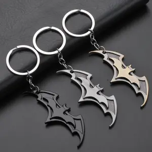Bat keychain anime creative keychain high-end car couple men and women keychain bat