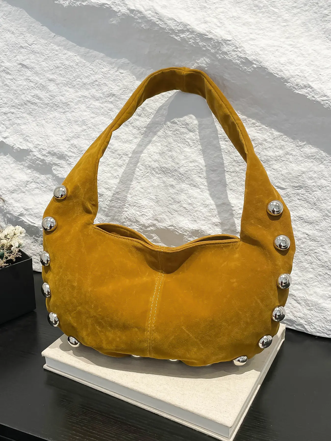Retro metal rivet design one-shoulder underarm bag, Casual crossbody bag, Fashionable crossbody bag, fashion crescent bag shape, casual and trendy, classic with multiple colors, niche design for daily travel, shopping, Embellished Shoulder Bag
