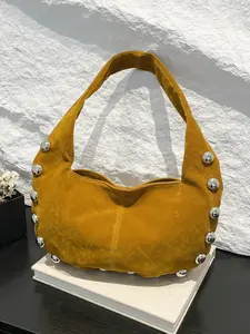 Retro metal rivet design one-shoulder underarm bag, fashion personalized crescent bag shape, casual and trendy, simple and classic with multiple colors to choose from, niche design suitable for daily travel, shopping, etc., Embellished Shoulder Bag