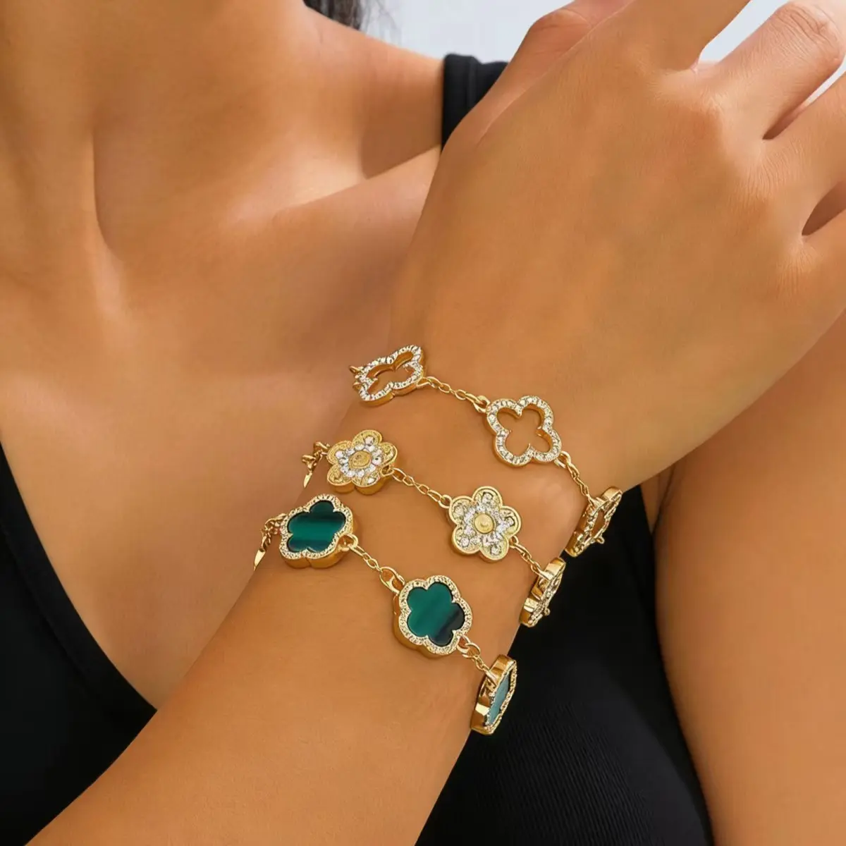 3Pcs Clover Bracelet Set Unique Petal Design Elegant Dainty Fashion Jewelry Stackable Bracelets For Women Best Friend Matching Gifts Daily Party Wedding Holiday Accessories