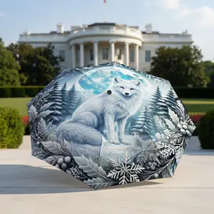 White Fox under the Moon Umbrella, portable and foldable design, 8 ribs, a casual accessory for Halloween, Christmas, and birthday gifts. Y260115049