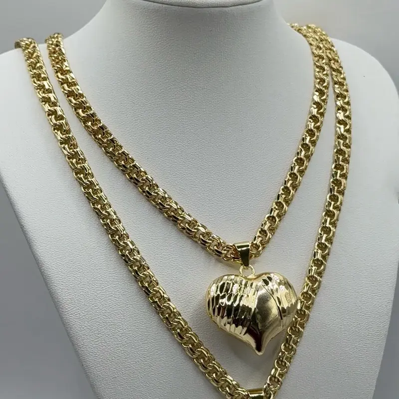 Gold Heart Pendant Necklace - Elegant Chain with Heart Charm for Women's Jewelry
