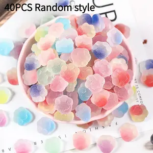 40pcs Cartoon Gradient Cat Paw Gummies, DIY Cream Glue Phone Case Stickers, Simulation Food Toys, Soft Candy Material