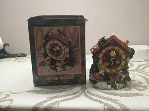Vintage JC Penney Action Musical Clock Elves Adorno Jingle Bell Rock