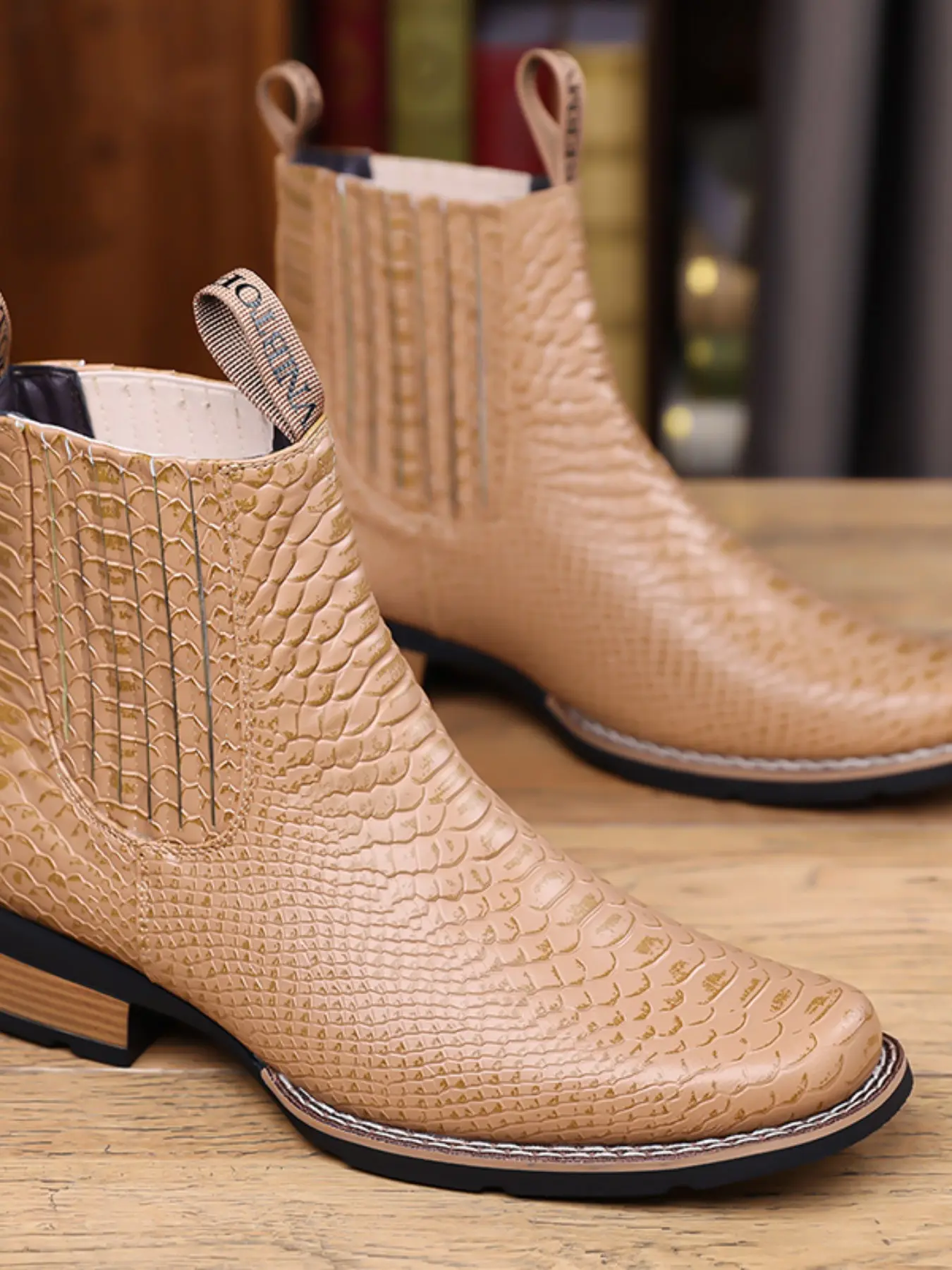 Versatile Chelsea Boots, Square Toe Foot Shape Correction, Car Line Edge, Business Casual Switch, Ankle Boots, Daily Wear Boots, Side Ankle Boots, Trendy Boots, All Seasons, PU Leather, Rubber Sole, Footwear