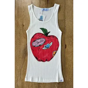 Apple Tank
