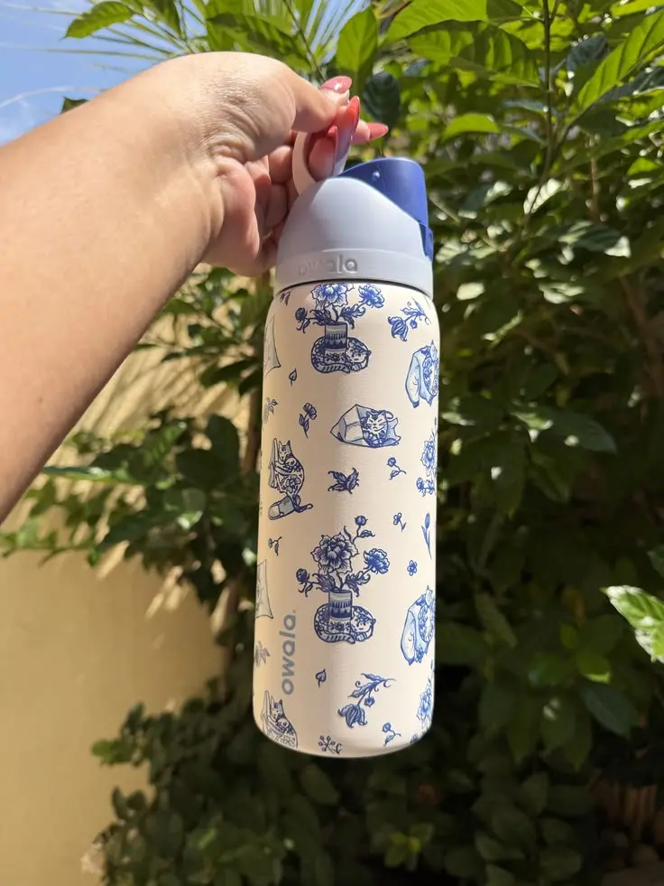 Owala Blue Floral Cat Water Bottle – Insulated Stainless Steel Bottle with Straw Lid for School, Gym, Travel & Everyday Use