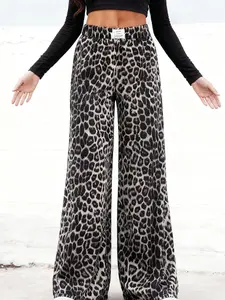 A women's casual wide-leg floor-grazing trousers with a leopard print on a grey base, suitable for autumn and winter, and ideal for home wear, indoor activities and outdoor outfits